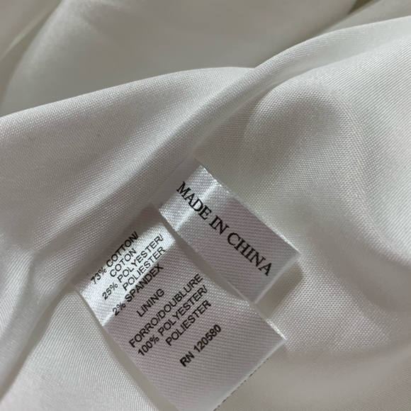 Feminine Amanda and Chelsea White Skirt size 8 - Picture 12 of 13